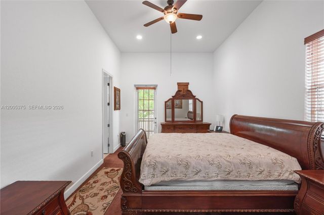 623 SW 146th Ter, Pembroke Pines, FL 33027
