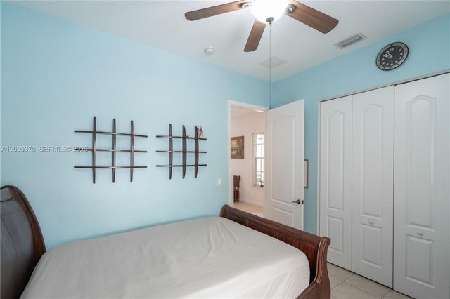 623 SW 146th Ter, Pembroke Pines, FL 33027