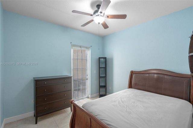 623 SW 146th Ter, Pembroke Pines, FL 33027
