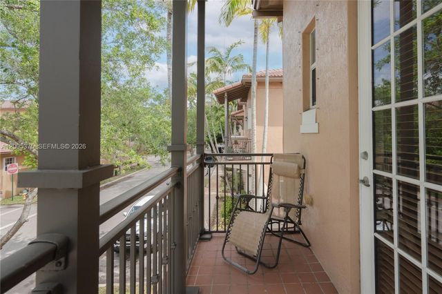 623 SW 146th Ter, Pembroke Pines, FL 33027