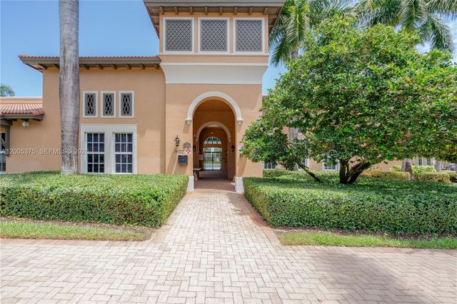 623 SW 146th Ter, Pembroke Pines, FL 33027
