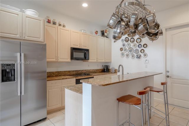 623 SW 146th Ter, Pembroke Pines, FL 33027