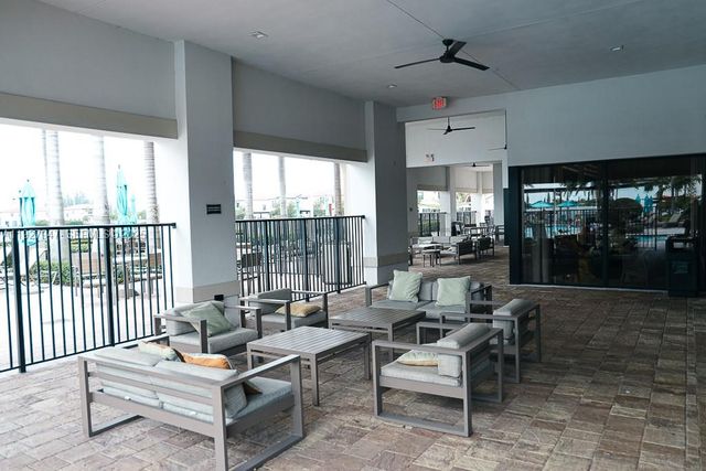 3434 W 104th Ter, Hialeah, FL 33018