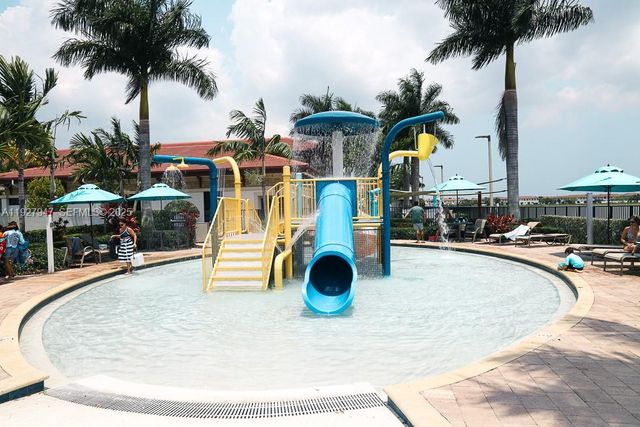 3434 W 104th Ter, Hialeah, FL 33018