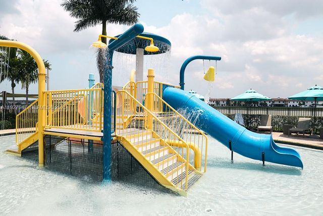 3434 W 104th Ter, Hialeah, FL 33018