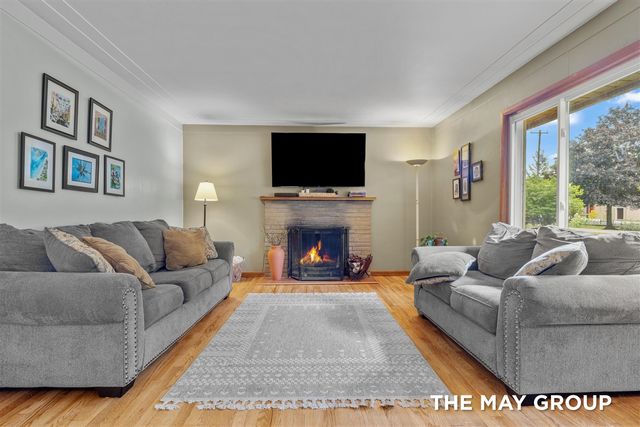 1515 Lancashire Drive, Grand Rapids, MI 49508