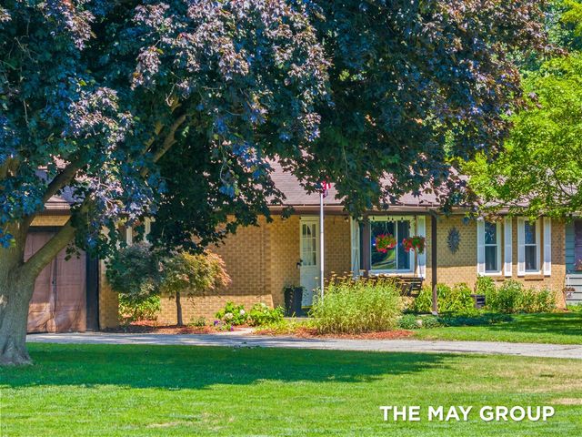 1515 Lancashire Drive, Grand Rapids, MI 49508