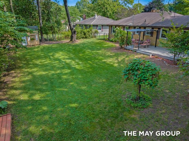 1515 Lancashire Drive, Grand Rapids, MI 49508