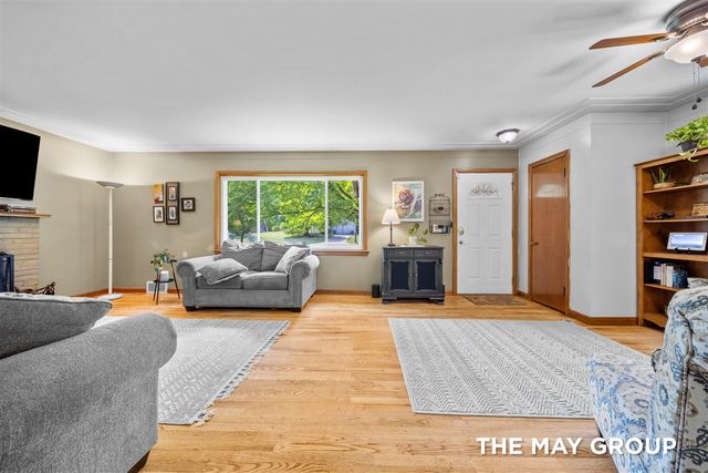 1515 Lancashire Drive, Grand Rapids, MI 49508