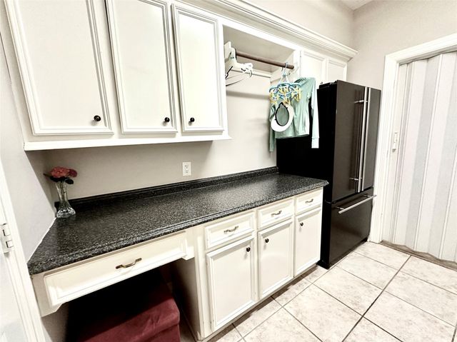 3311 Oakland Drive, Sugar Land, TX 77479