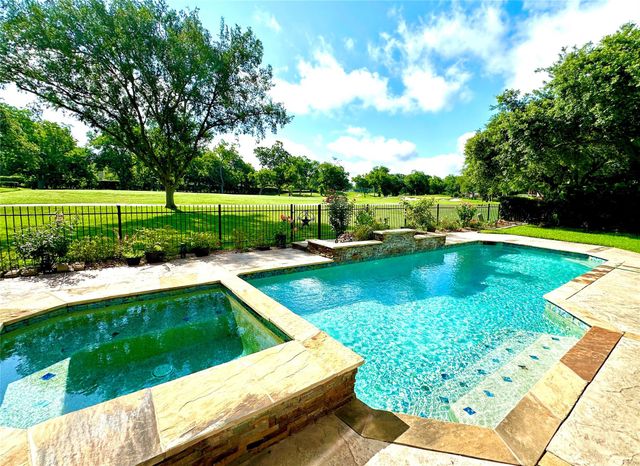 3311 Oakland Drive, Sugar Land, TX 77479