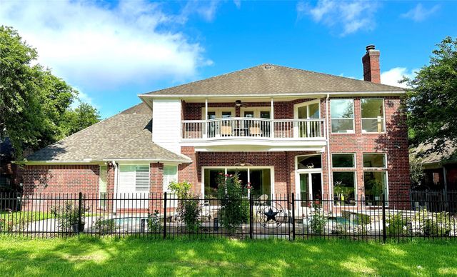3311 Oakland Drive, Sugar Land, TX 77479