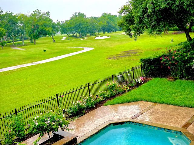 3311 Oakland Drive, Sugar Land, TX 77479