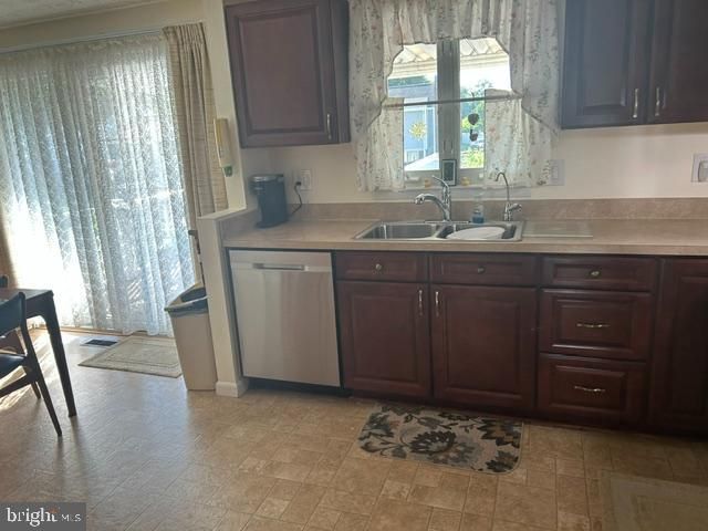 519 FUSELAGE AVE, Baltimore, MD 21221