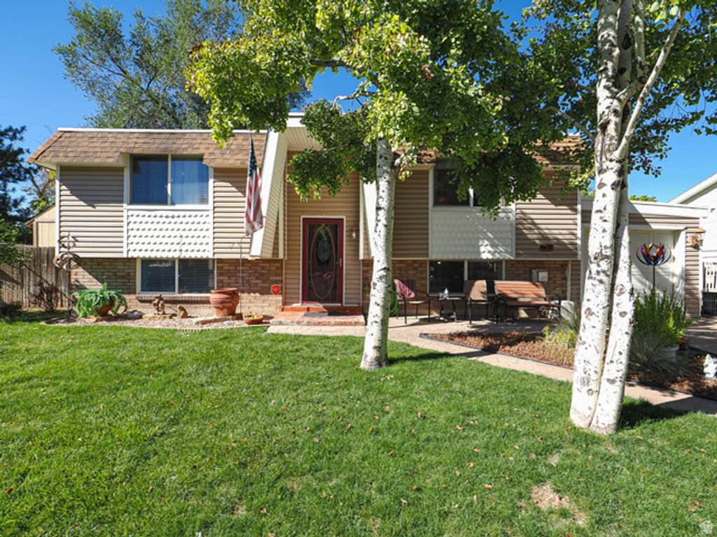 4790 S MEADOW WOOD WAY, Taylorsville, UT 84129 — photo 2