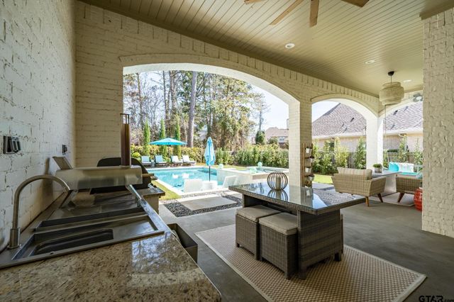 2231 Mulberry Grove, Tyler, TX 75703