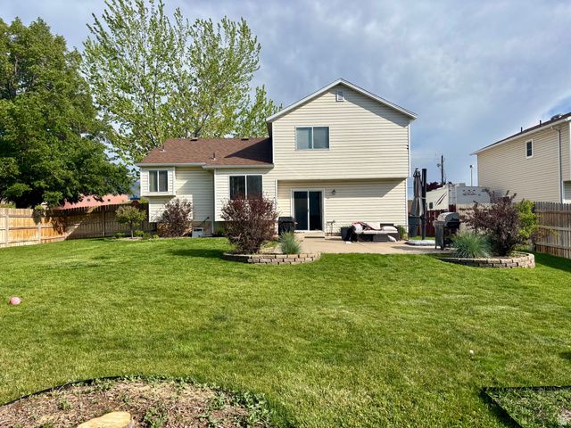 298 W MUTTON HOLLOW RD, Kaysville, UT 84037