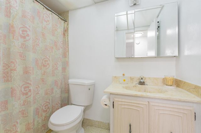 2811 Somerset Drive 412, Lauderdale Lakes, FL 33311