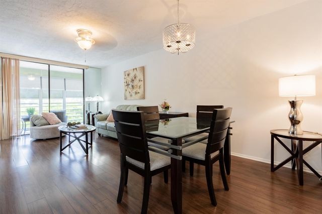 2811 Somerset Drive 412, Lauderdale Lakes, FL 33311