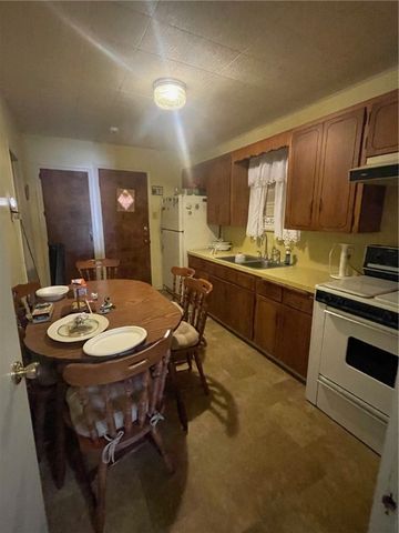 517 E Lee Ave, Kingsville, TX 78363