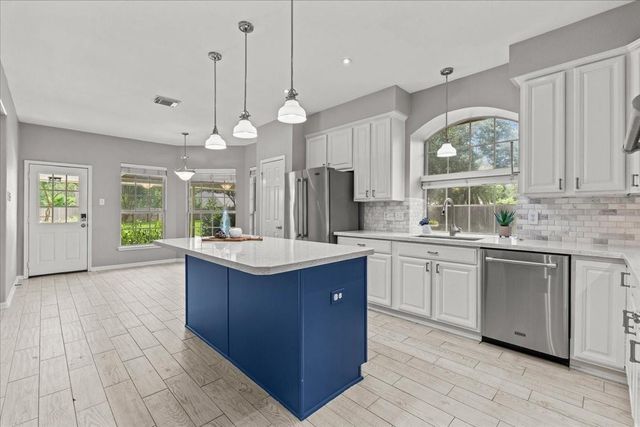 3010 Peekskill Court, Pearland, TX 77584