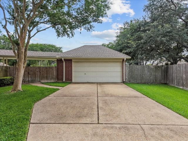 3010 Peekskill Court, Pearland, TX 77584