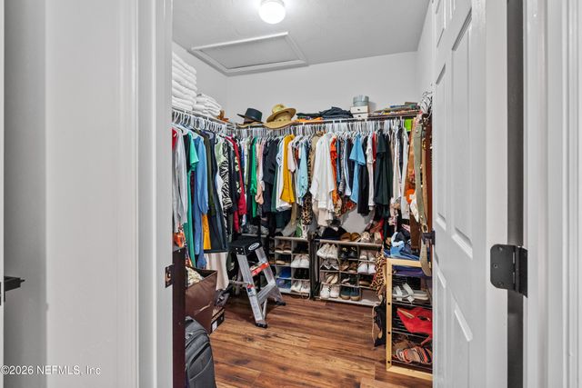 1215 NW 55TH Street 7, Gainesville, FL 32605