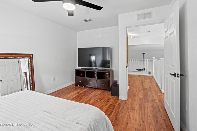 1215 NW 55TH Street 7, Gainesville, FL 32605
