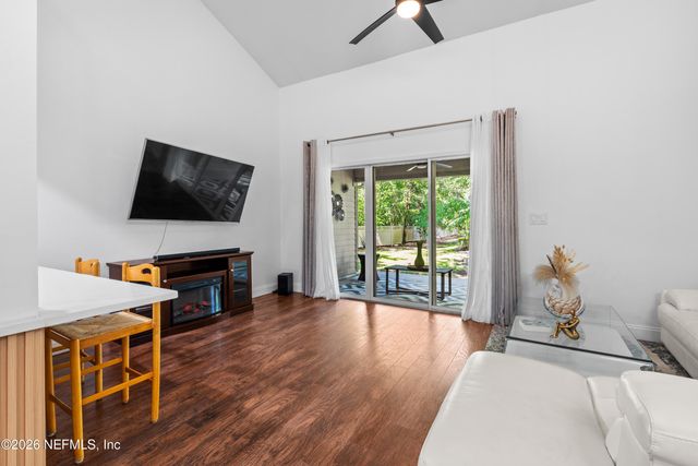 1215 NW 55TH Street 7, Gainesville, FL 32605