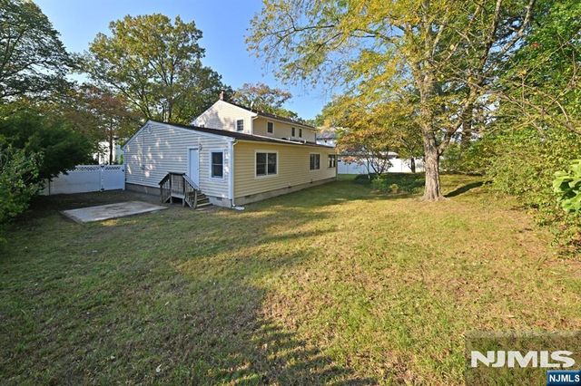 600 Mazur Avenue, Paramus, NJ 07652