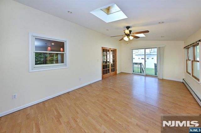 600 Mazur Avenue, Paramus, NJ 07652