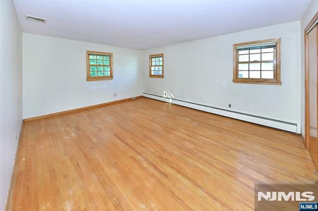 600 Mazur Avenue, Paramus, NJ 07652