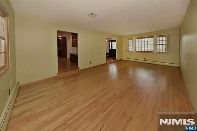 600 Mazur Avenue, Paramus, NJ 07652