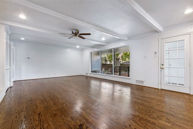 6147 E University Boulevard, Dallas, TX 75214