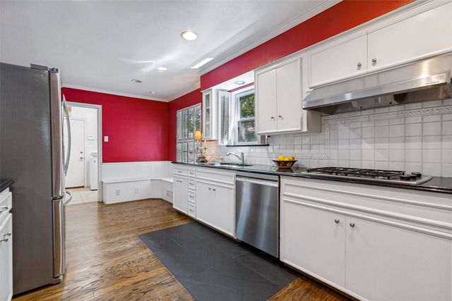 6147 E University Boulevard, Dallas, TX 75214
