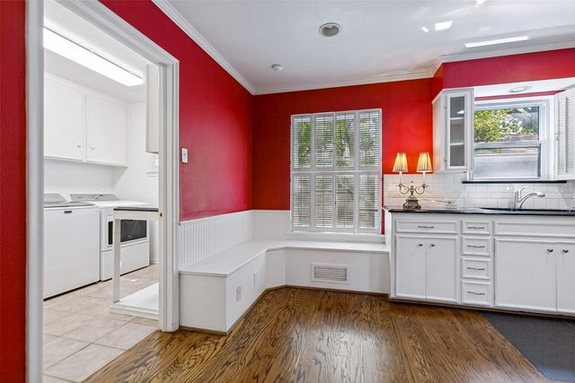 6147 E University Boulevard, Dallas, TX 75214