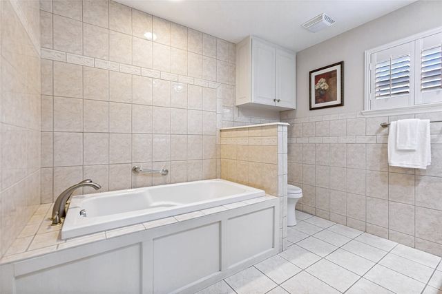 6147 E University Boulevard, Dallas, TX 75214