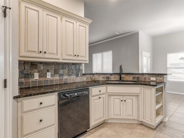 7026 N Cherokee, Warr Acres, OK 73132