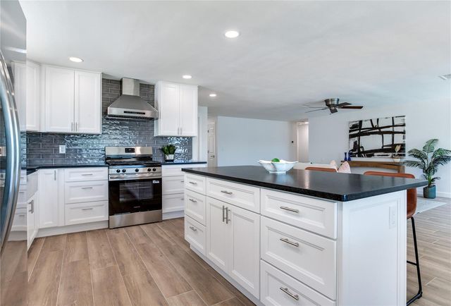 16458 REDINGTON DRIVE, Redington Beach, FL 33708