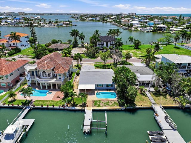 16458 REDINGTON DRIVE, Redington Beach, FL 33708