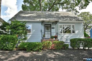 71 9th Avenue, Hawthorne, NJ 07506