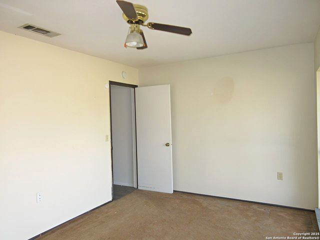 6102 Sandy Lake, San Antonio, TX 78222