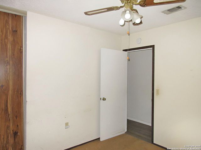 6102 Sandy Lake, San Antonio, TX 78222