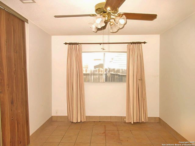 6102 Sandy Lake, San Antonio, TX 78222