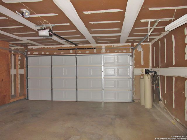 6102 Sandy Lake, San Antonio, TX 78222