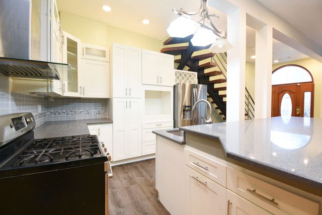 3332 W Lemoyne Street, Chicago, IL 60651