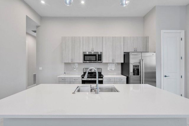 9399 SW Pepoli Way, Port St. Lucie, FL 34987