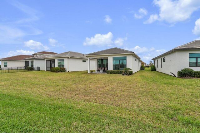 9399 SW Pepoli Way, Port St. Lucie, FL 34987