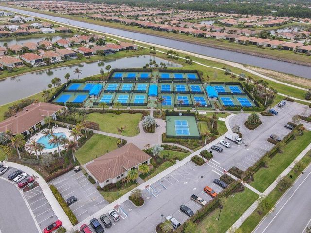 9399 SW Pepoli Way, Port St. Lucie, FL 34987
