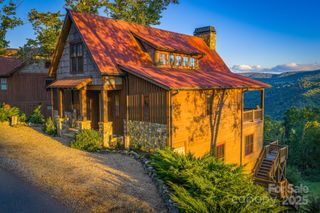 180 Eagle Village Circle 11, Banner Elk, NC 28604